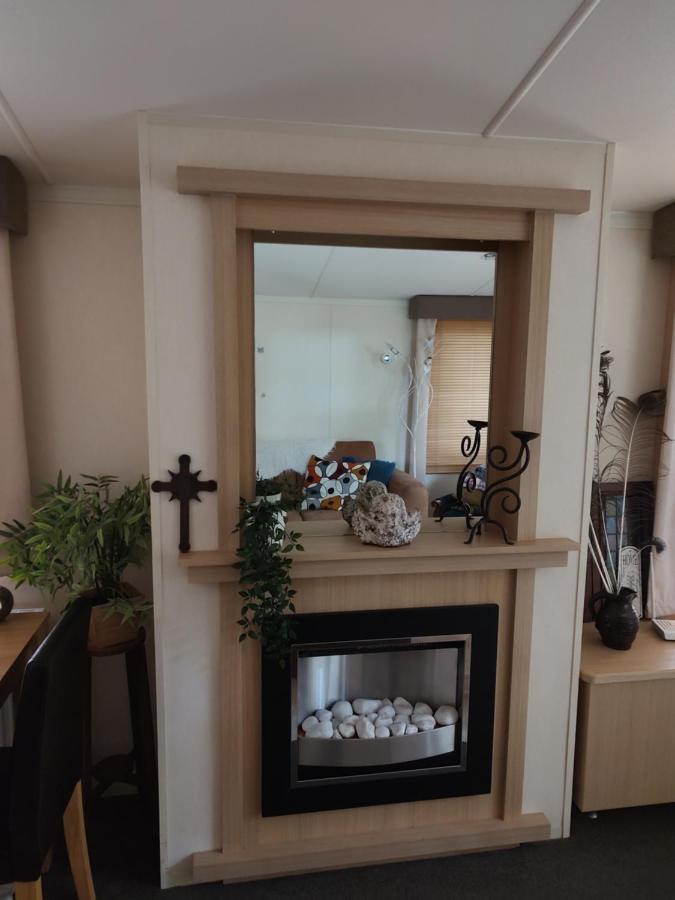 Chalet Met Veranda Aan Bosrand Vledder المظهر الخارجي الصورة